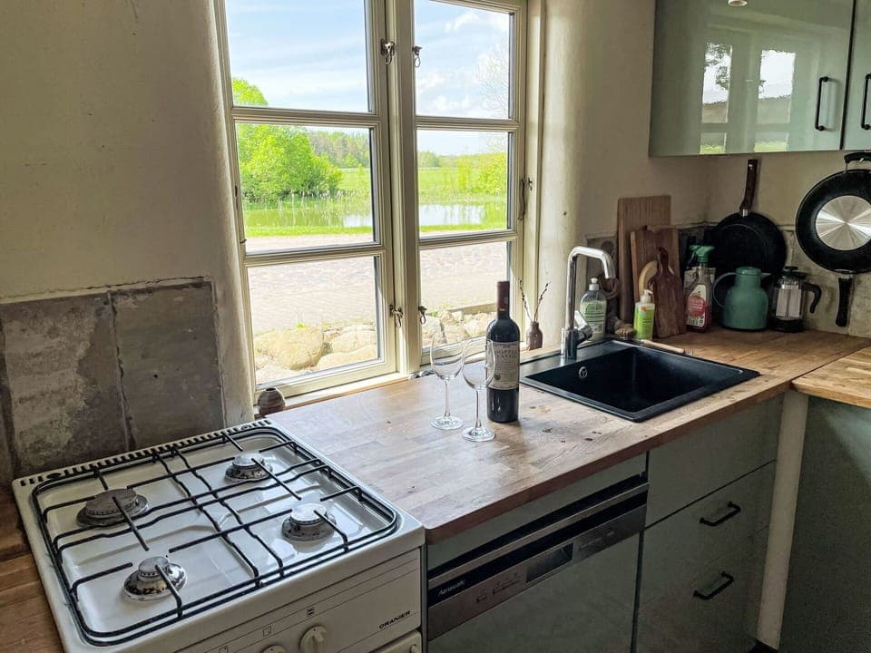 Cabinetry, Sink, Countertop, Window, Kitchen Sink, Building, Kitchen, Interior Design, Kitchen Stove, Drawer