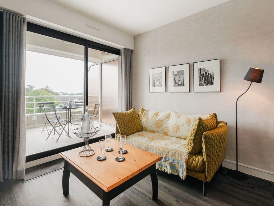 Sky, Building, Plant, Vehicle, Window, Car, Electricity, Slope