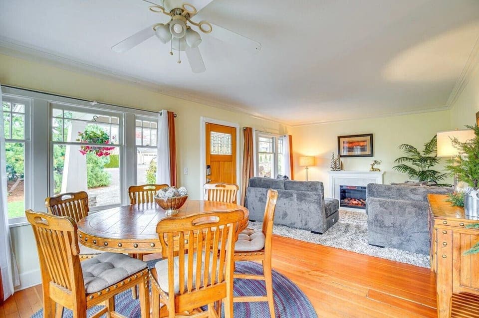 Dining to Living Room