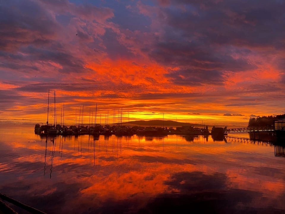 Mill bay marina sunrise, 5 minutes from Shawnigan.