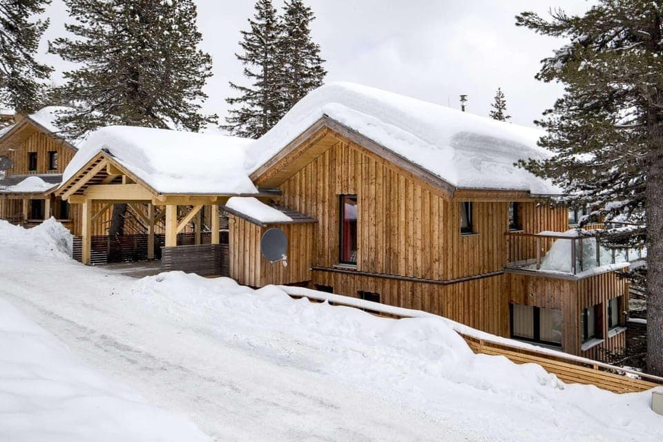 Holiday Home Exterior [winter]