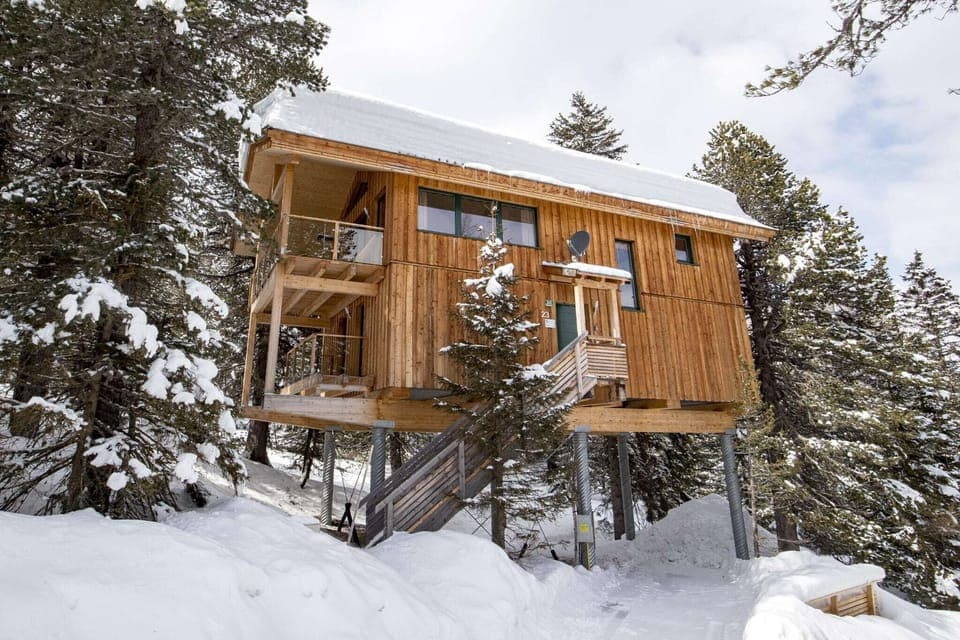 Holiday Home Exterior [winter]