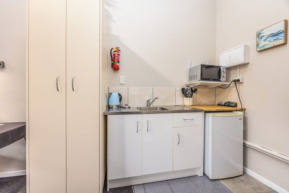 Unit 1 Kitchenette