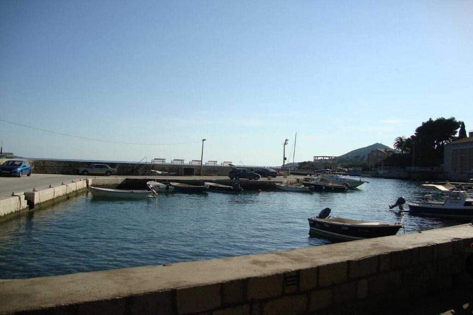 Immediate Surroundings [summer] (<1 km)