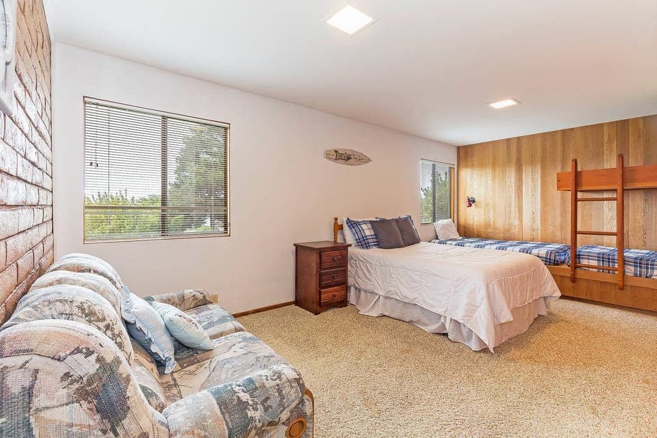 3rd Bedroom: Full bed, Twin bed & Bunkbed