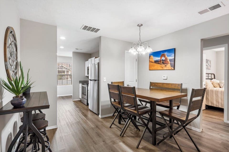 Unit 1: Dining and kitchen area