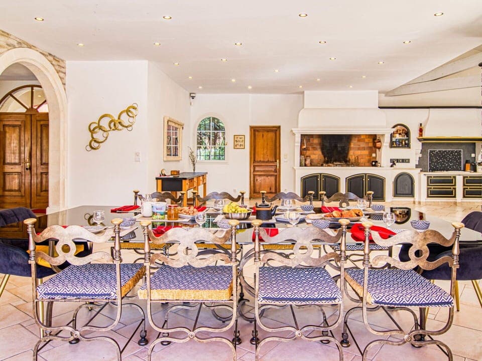 Furniture, Table, Chair, Decoration, Interior Design, Floor, Living Room, Picture Frame, Hall, Flooring