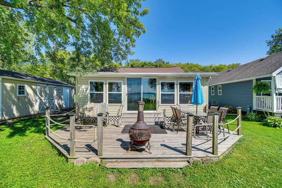 Cayuga Vacation Rental | 2BR | 1BA | 600 Sq Ft | 2 Steps to Enter
