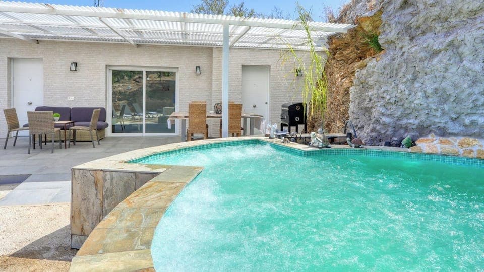 Casa Blanca de Guaro by Ruralidays