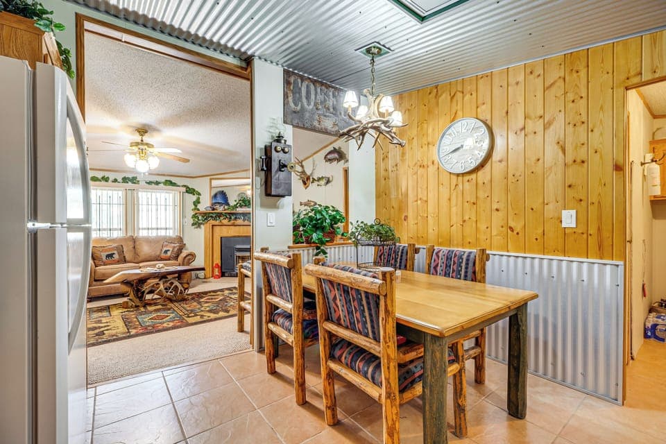 Dining Area | Dining Table | Dishware/Flatware