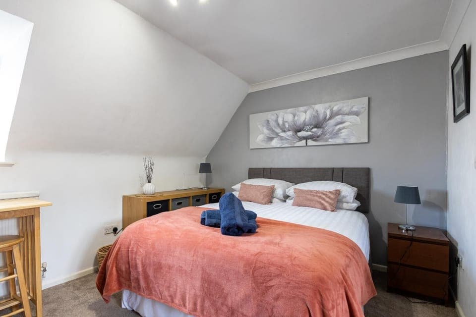 1 bedroom, iron/ironing board, free WiFi, bed sheets