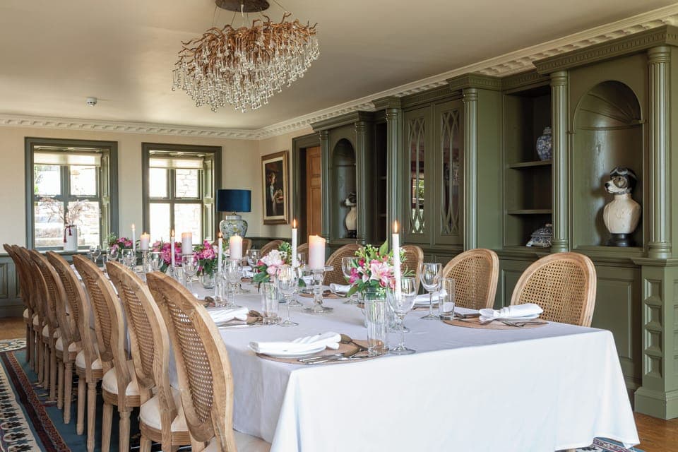 Banquet hall