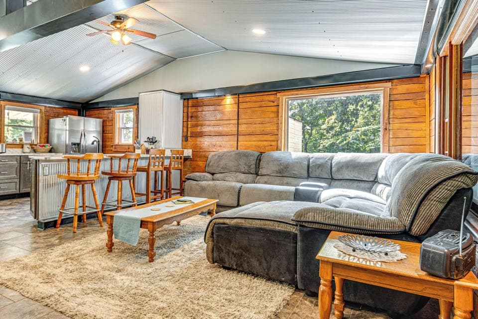 Living Room | Smart TV