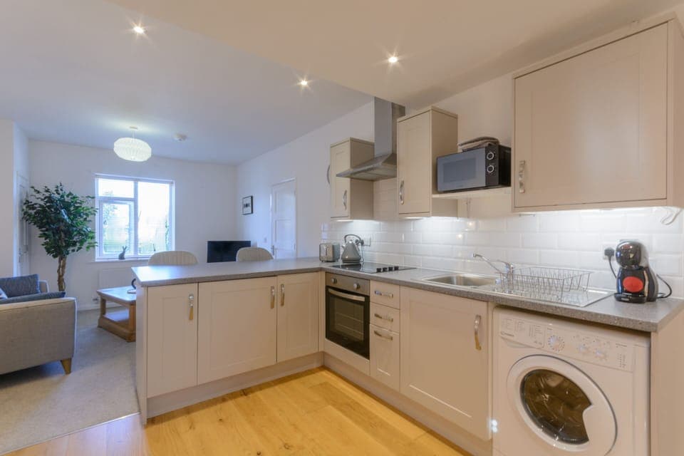 Lovely bright kitchen.