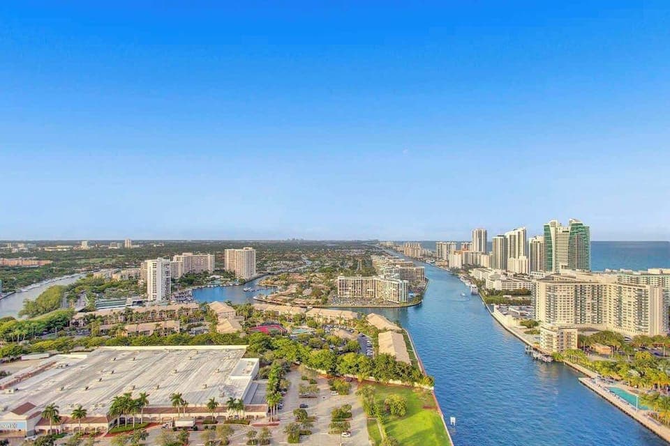 Start your day with breathtaking views of Hallandale Beach and the serene Intracoastal Waterway.