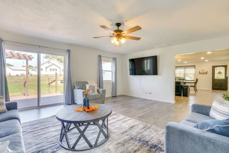 Logansport Vacation Rental | 3BR | 2BA | 1,600 Sq Ft | 3 Steps Required