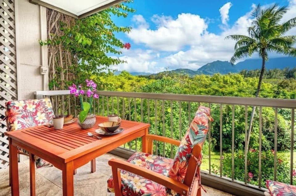 Wake up to birds and breezes as you enjoy your coffee and watch the waterfalls 