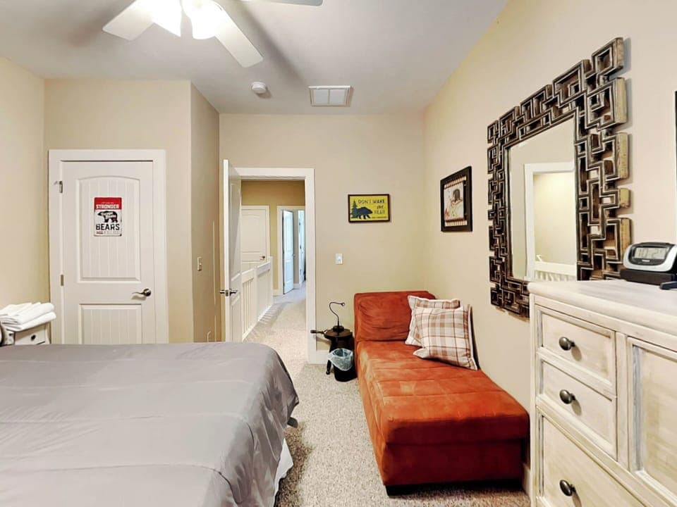 UL Bedroom