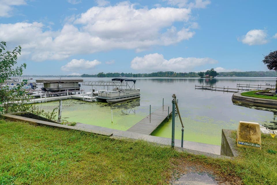 North Webster Vacation Rental | 3BR | 1BA | 1,600 Sq Ft | 3 Steps to Enter