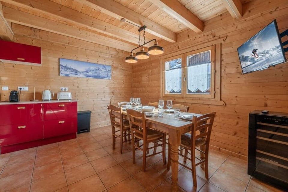 Open plan kitchen/diner