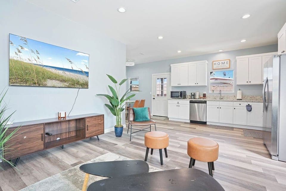 Cozy Living Room: Relax and unwind in this inviting living room.