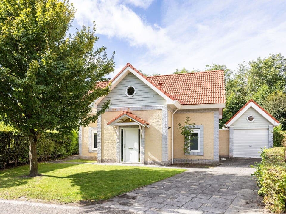 Cloud, Sky, Table, Plant, Furniture, Chair, Tableware, Building, Azure, Flowerpot