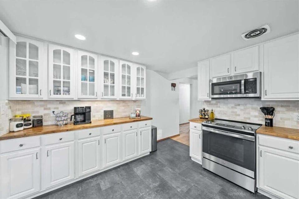 Remodeled kitchen. Fully stocked with cookware