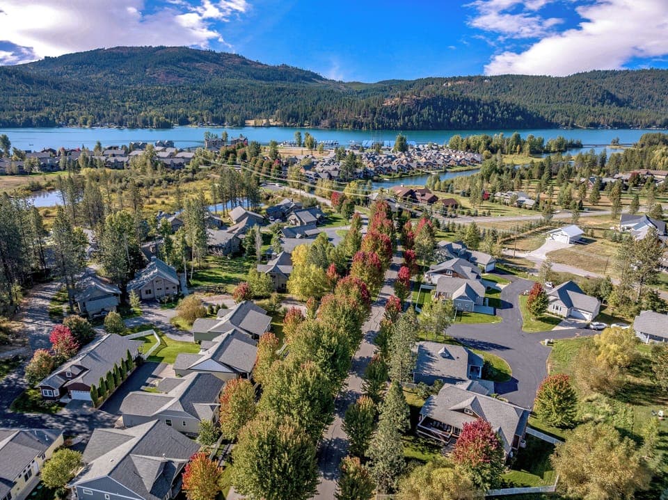 Dover Bay Resort - 25 minutes to Schweitzer Mtn Ski Resort