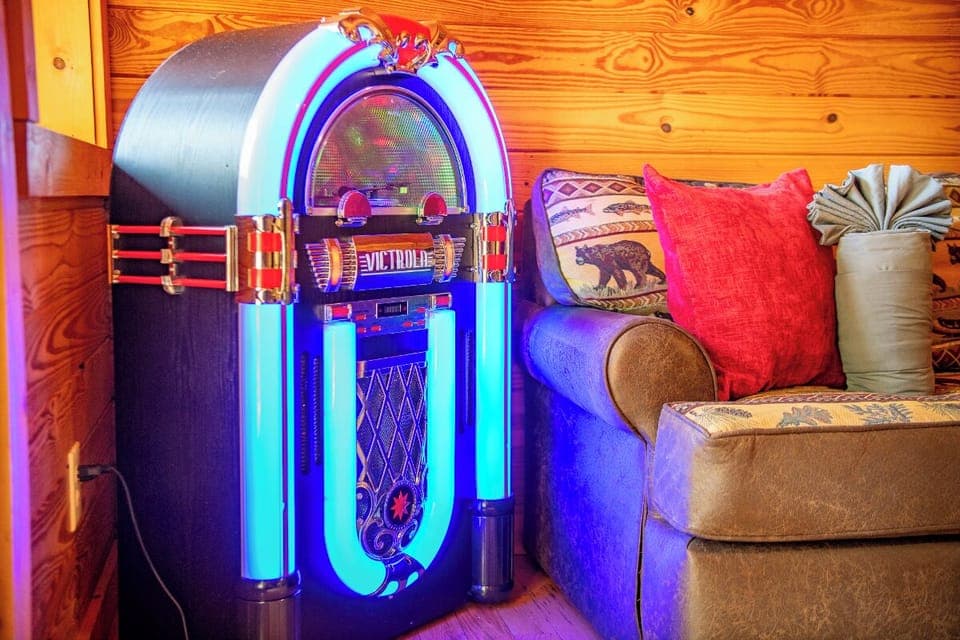 Nicoha's cozy fun game room