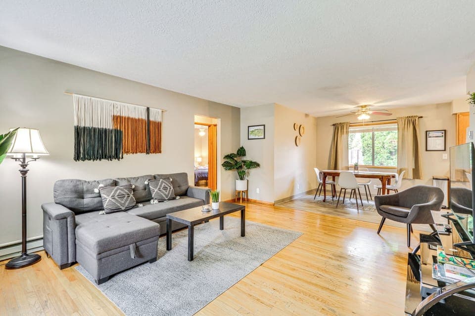 Forest Grove Vacation Rental | 2BR | 1BA | 800 Sq Ft | 1 Step Required