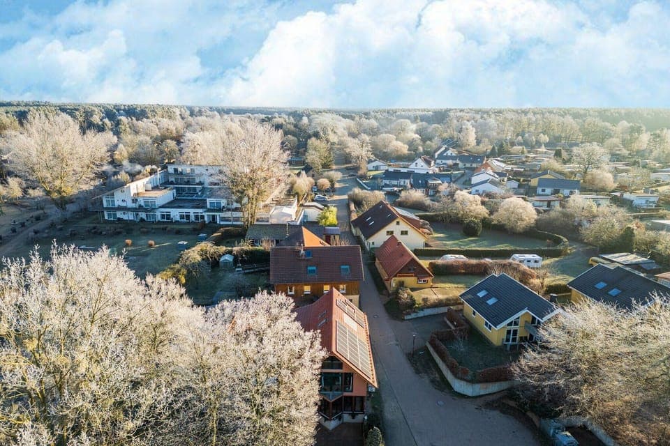 Immediate Surroundings [summer] (<1 km)