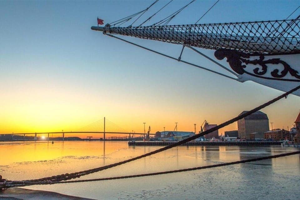 Region [summer] (>5 km)