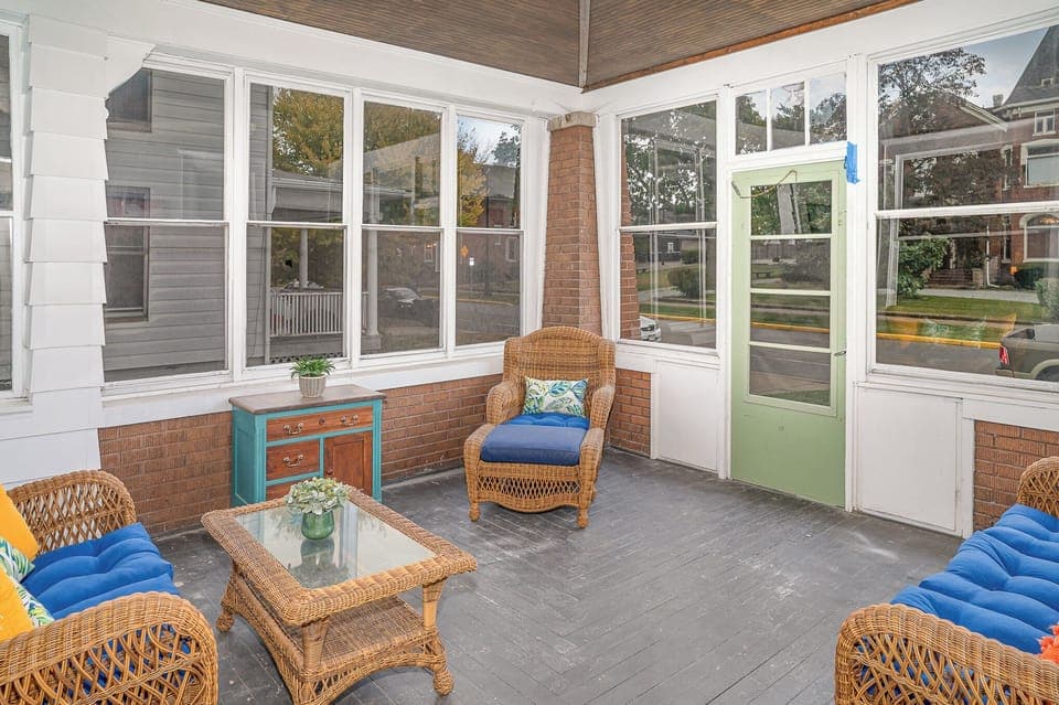 Enclosed porch