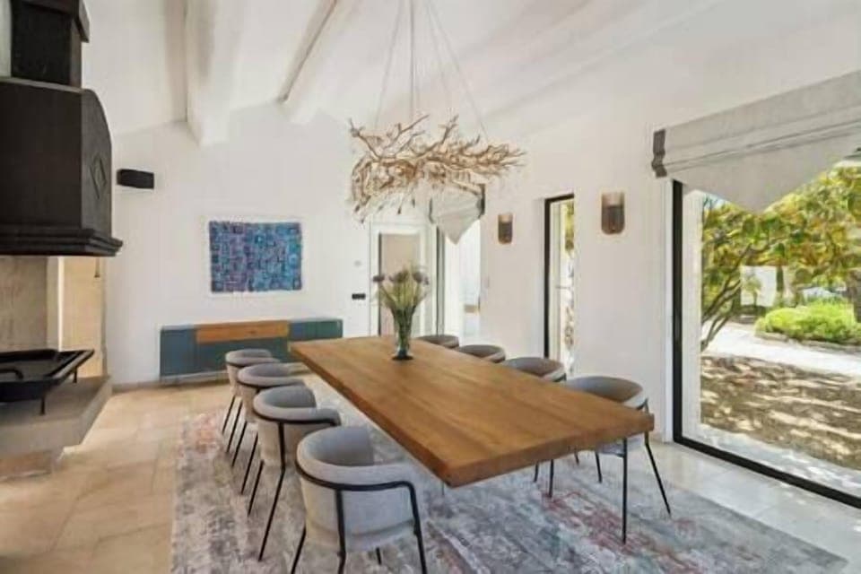 A8233457 d16d 4069 8963 bf05dbae331b