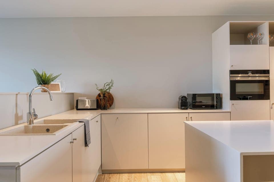 Well equipped open kitchen