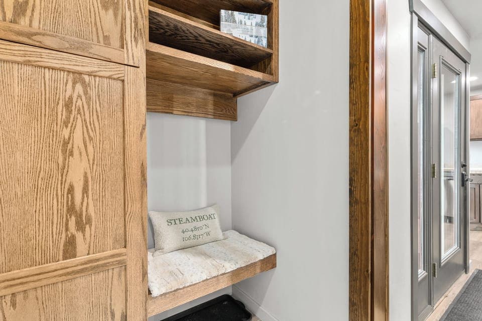 b8786a60-b204-49d5-84eb-254ae5310e72