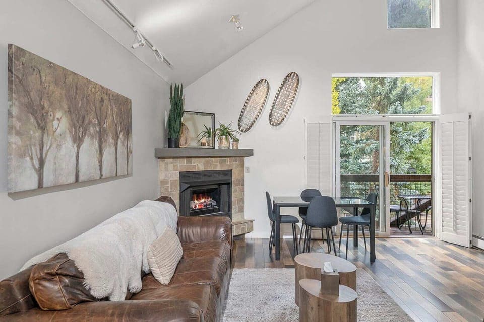 Living Room - So Cozy
