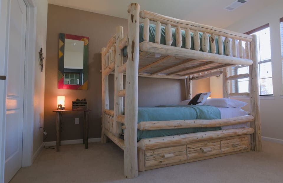 Guest bedroom
