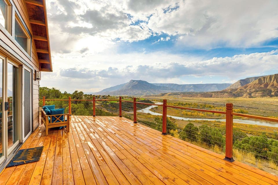 Wraparound Deck