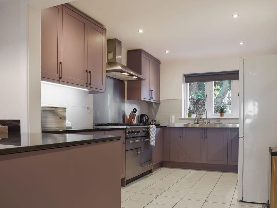 Kitchen | Redwood House, Hoby