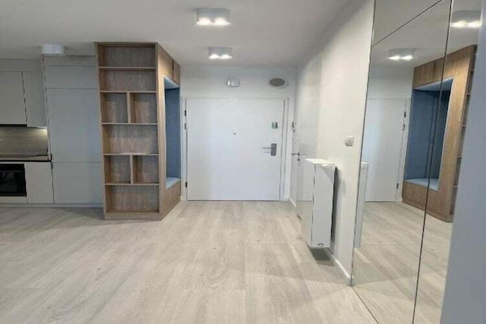 Entrance / Reception