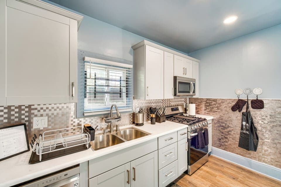 Kitchen | 1st Floor | Keurig Coffee Maker | Dishwasher | Cooking Basics