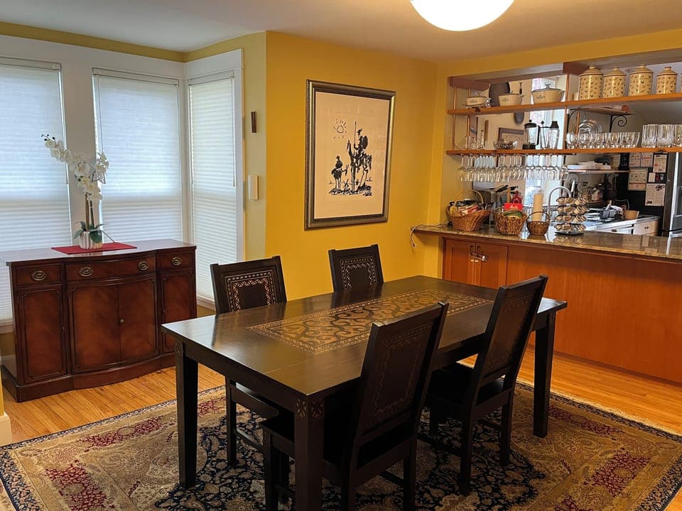 Dining room, attached to kitchen