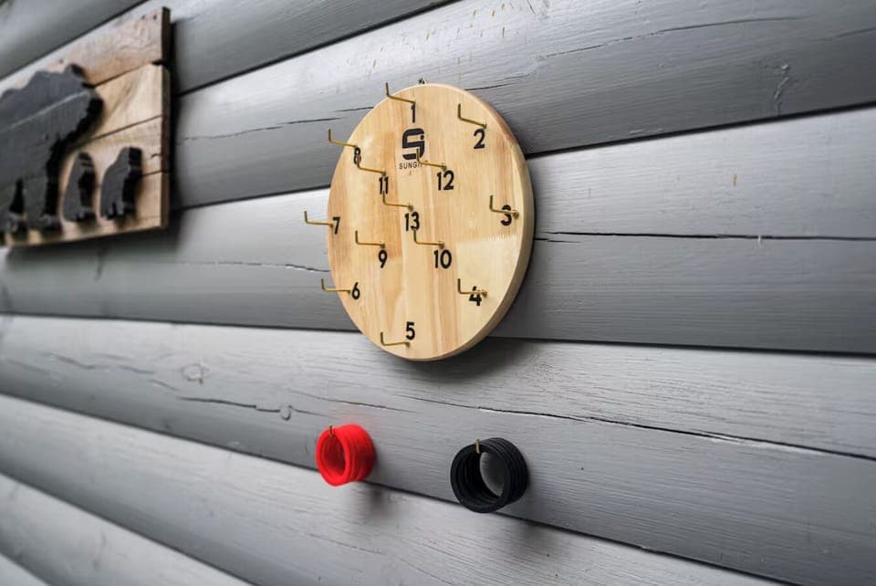 Hookey, fancy a match?