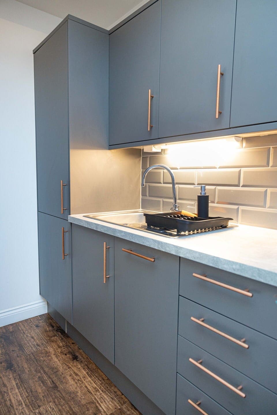 Fully Equipped Kitchen – Cook, Dine & Enjoy Your Huddersfield Stay