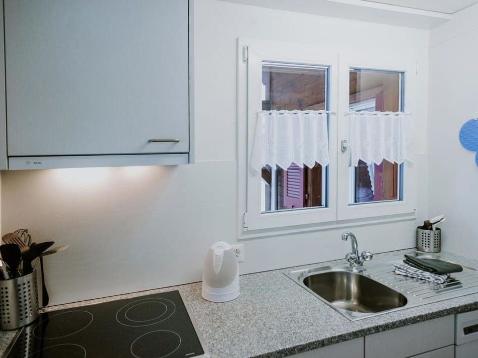 Plant, Sky, Cloud, Building, Tree, Wood, Land Lot, Window, Residential Area, Leisure