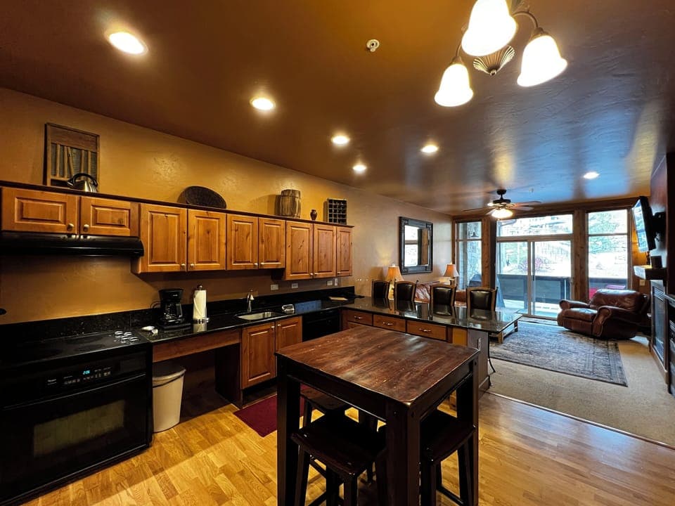 Private kitchen