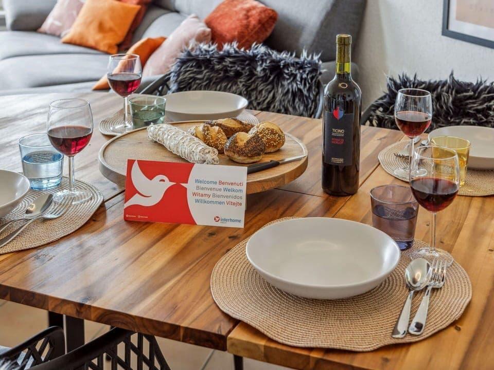 Table, Tableware, Furniture, Food, Bottle, Dishware, Drinkware, Plate, Textile, Wood