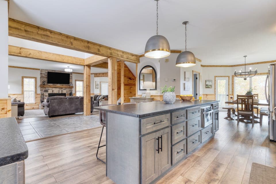 Open floor plan.