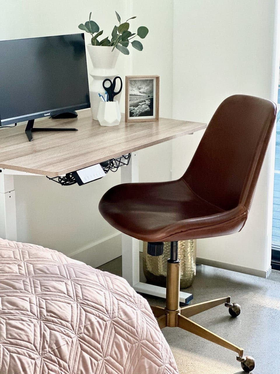 A height-adjustable desk is where you can tick off any can't-wait tasks